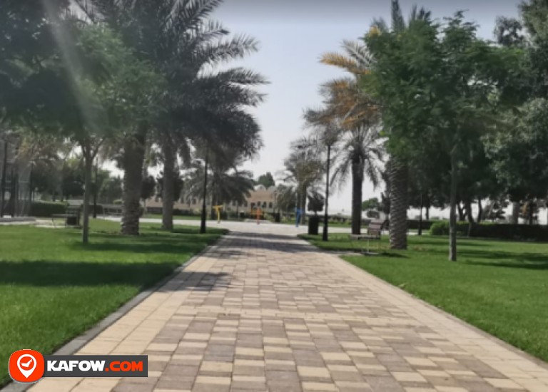 Al Khatim Public Park