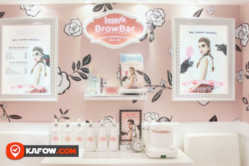 Benefit Cosmetic BrowBar Lounge