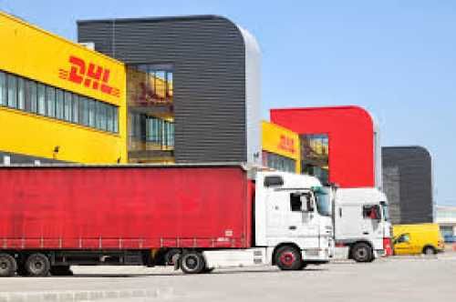 DHL Terminal 2 Airport Service Center 